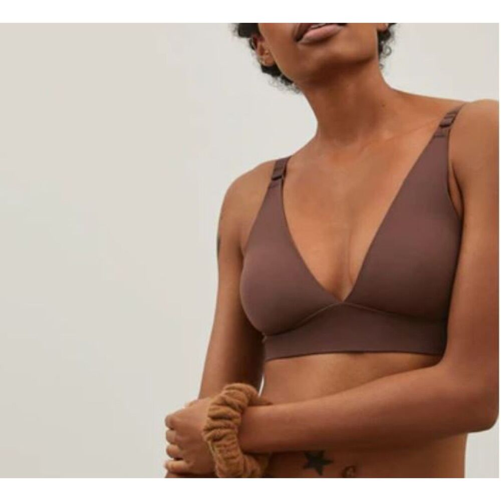 Everlane XL Invisible Bralette Recycled Nylon Lightweight Sretchy Bra Wireless